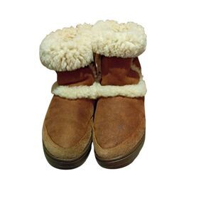 UGG Sundance Short #5343 Women's Size 8 Chestnut Sheepskin Wool Lining Made in N
